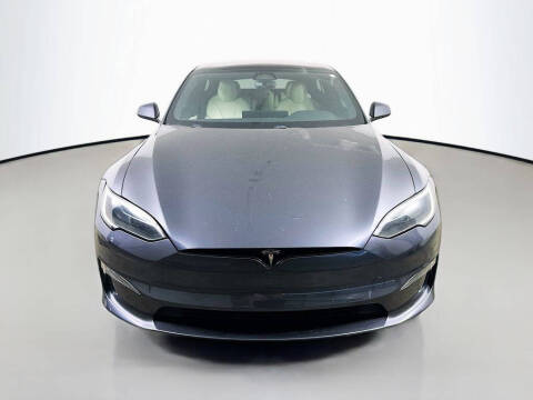 2023 Tesla Model S Plaid