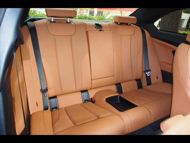 2022 BMW 2 Series 230i