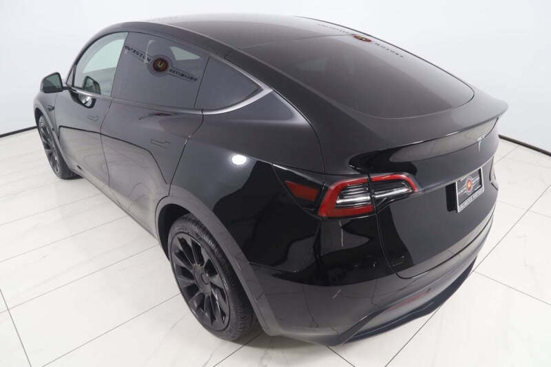 2025 Tesla Model Y Long Range