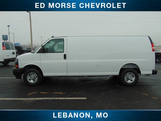 2025 Chevrolet Express 2500