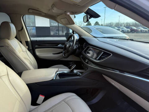 2021 Buick Enclave Essence