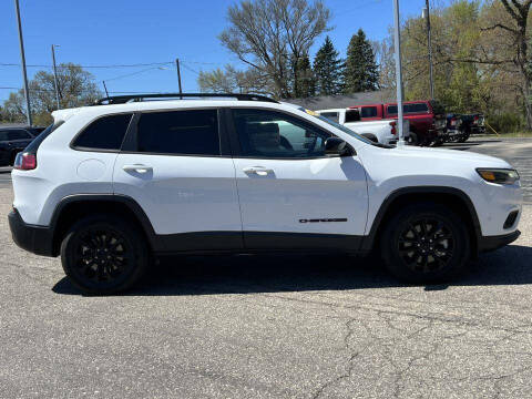 2023 Jeep Cherokee Altitude Lux