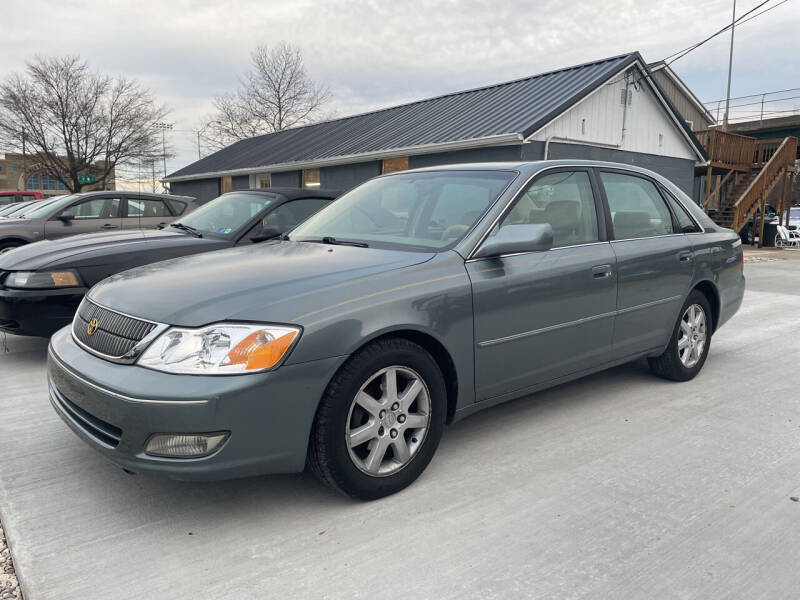 2001 Toyota Avalon for sale at Dalton George Automotive in Marietta OH