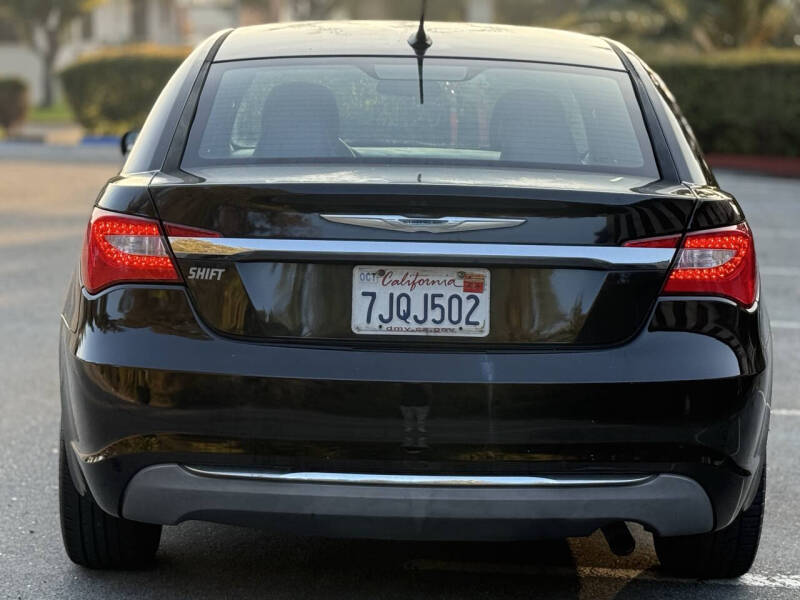 2014 Chrysler 200 LX