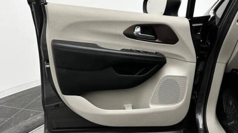 2019 Chrysler Pacifica LX