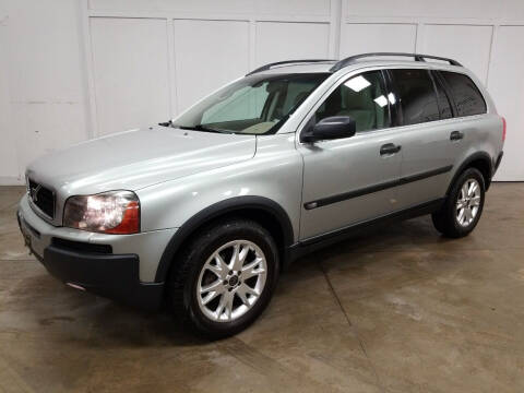 2004 Volvo XC90 for sale at PINGREE AUTO SALES INC in Crystal Lake IL