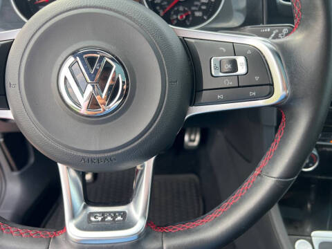 2016 Volkswagen Golf GTI S
