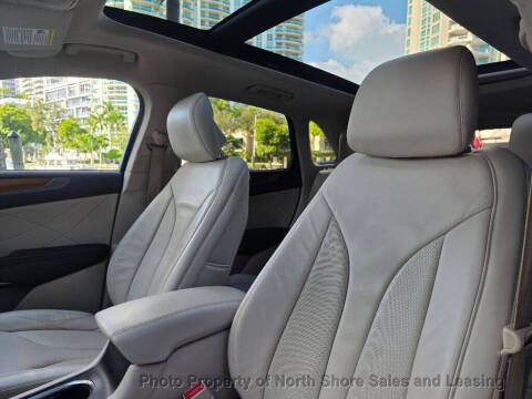 2017 Lincoln MKC Select