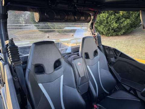 2023 Can-Am Commander XT