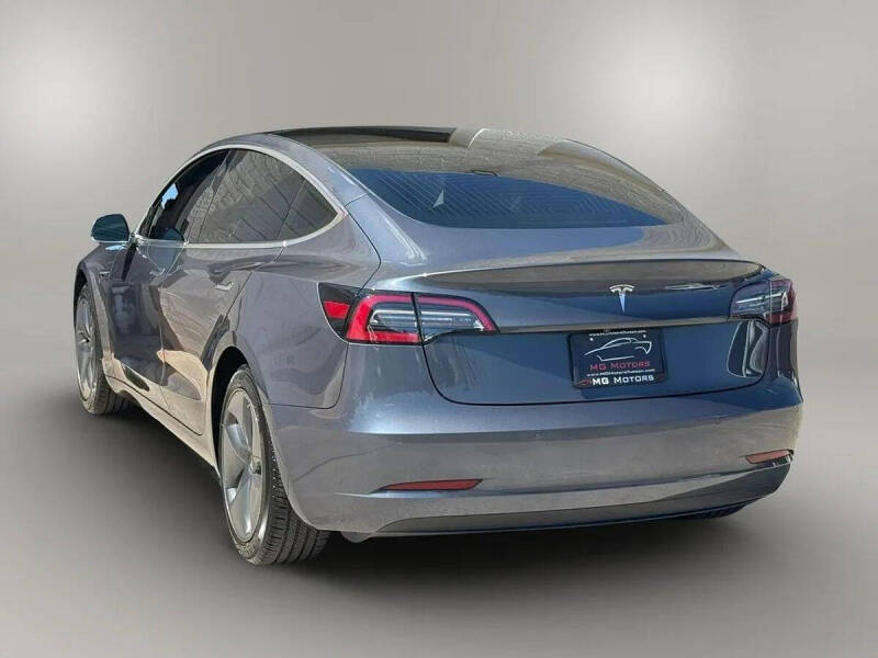 2020 Tesla Model 3 Standard Range Plus