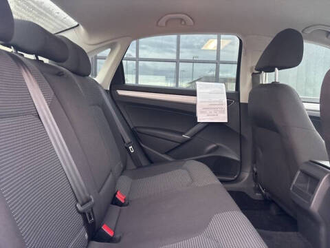 2017 Volkswagen Passat 1.8T S