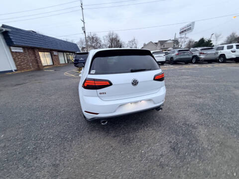 2020 Volkswagen Golf GTI S