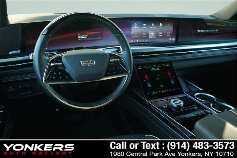 2025 Cadillac Escalade Sport