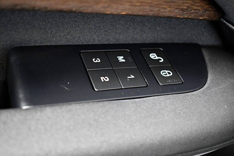 2017 Land Rover Discovery HSE