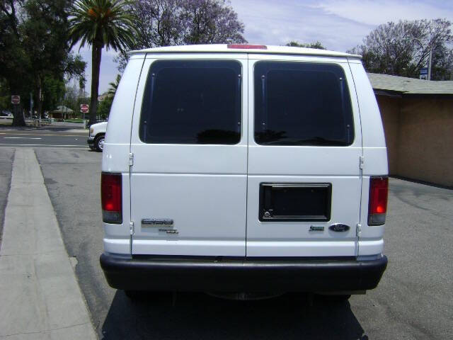 2009 Ford E-Series E-150 XL