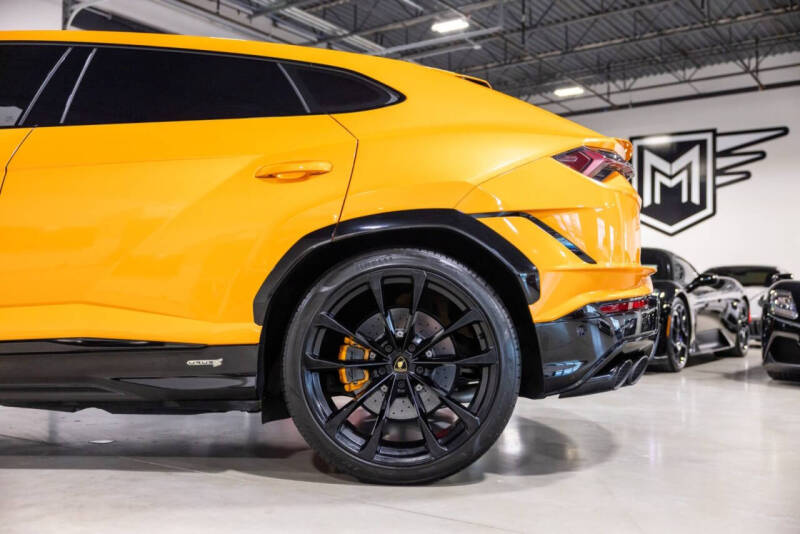 2024 Lamborghini Urus S