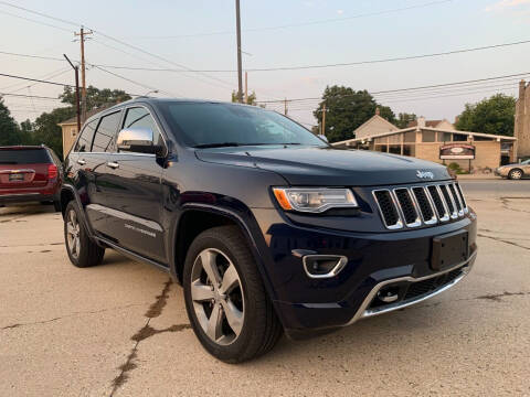 2014 Jeep Grand Cherokee for sale at Auto Gallery LLC in Burlington WI