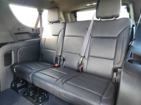 2024 Chevrolet Suburban LT