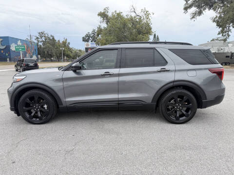 2022 Ford Explorer ST-Line
