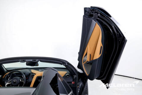 2022 McLaren 720S Spider Luxury