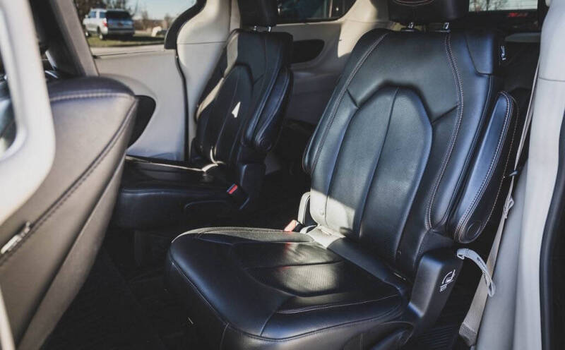 2020 Chrysler Pacifica Touring L Plus