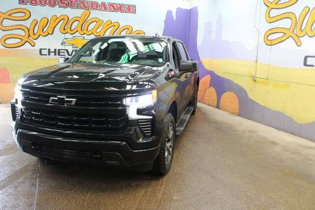 Used 2023 Chevrolet Silverado 1500 RST with VIN 3GCUDEE87PG111054 for sale in Grand Ledge, MI
