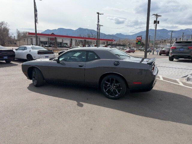 2022 Dodge Challenger SXT