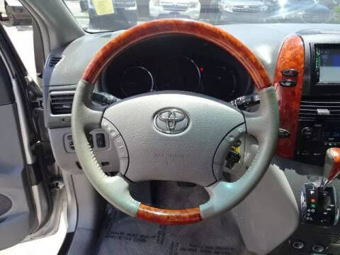 2008 Toyota Sienna