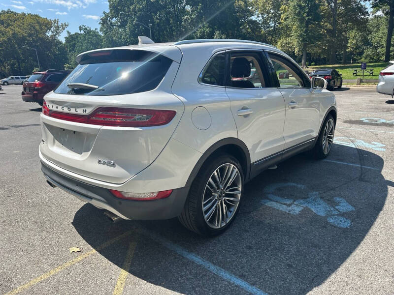 2015 Lincoln MKC Base photo 4