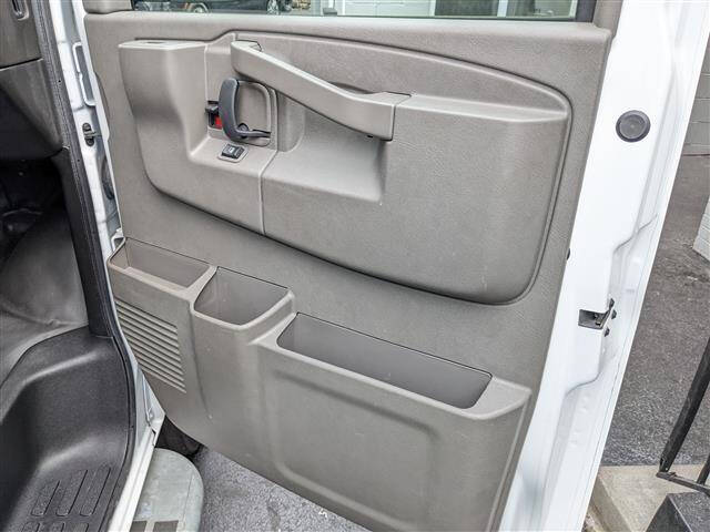 2024 GMC Savana 2500