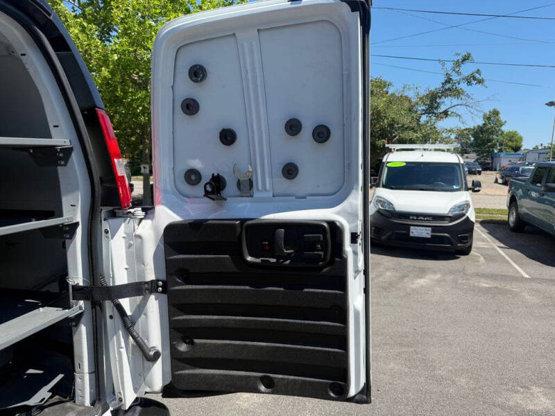 2020 Chevrolet Express 2500