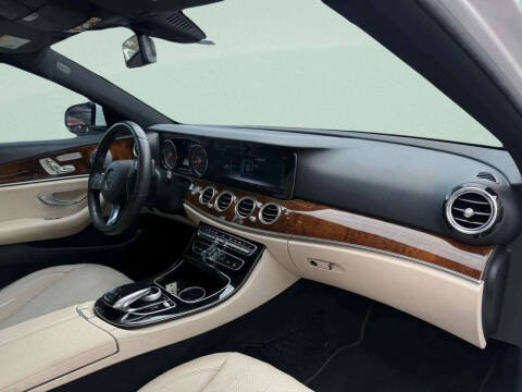 2017 Mercedes-Benz E-Class E 300 4MATIC