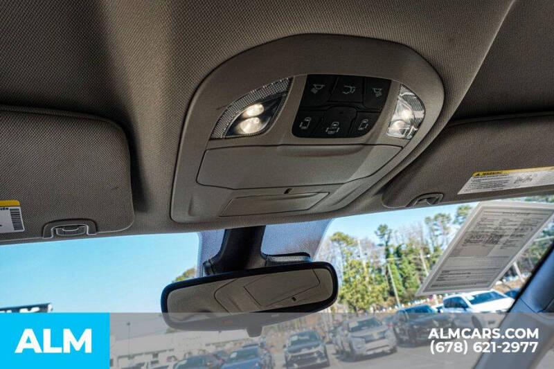 2024 Chrysler Pacifica Plug-In Hybrid Select