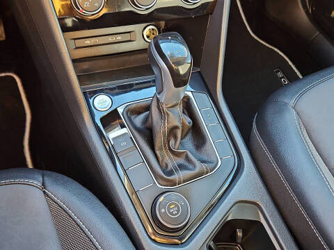 2023 Volkswagen Taos SE 4Motion