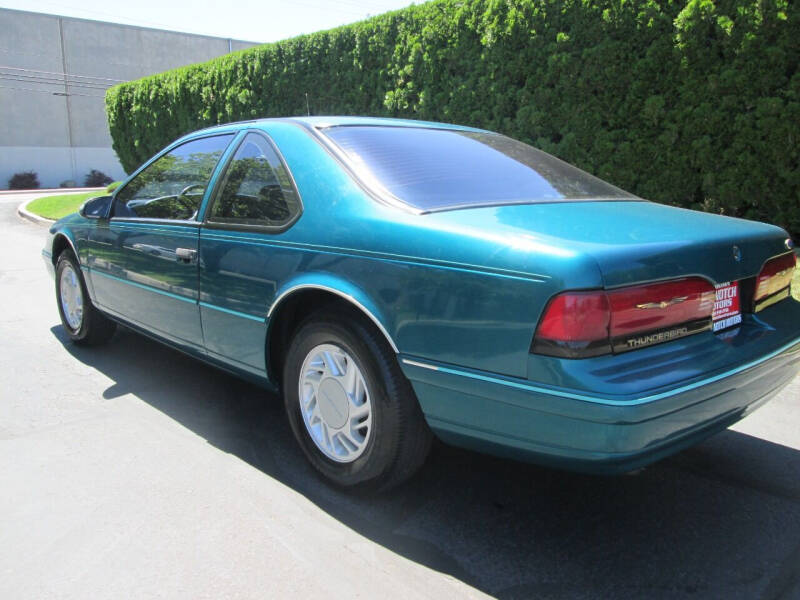 1992 Ford Thunderbird