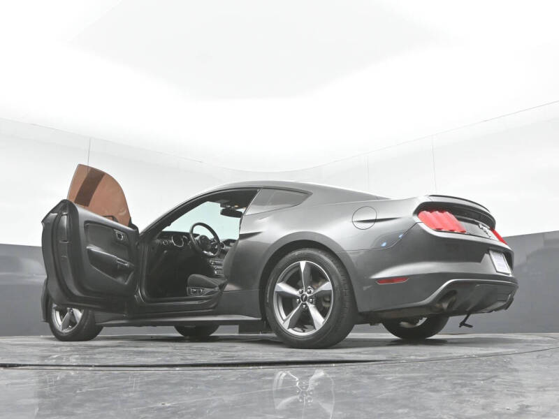 2016 Ford Mustang V6