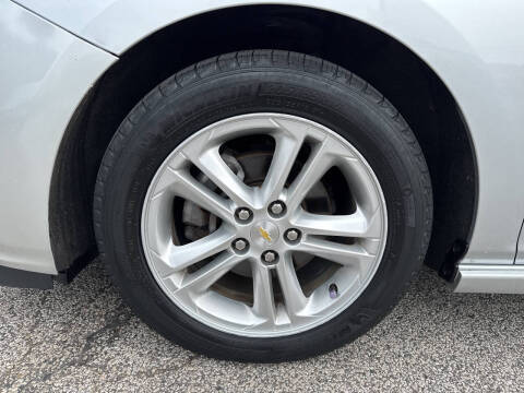 2017 Chevrolet Cruze LT Auto