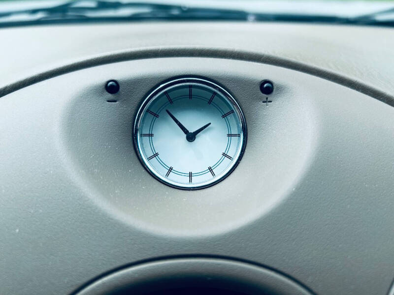 1999 Chrysler 300M