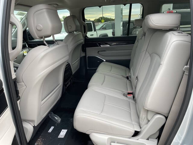 2024 Jeep Wagoneer L