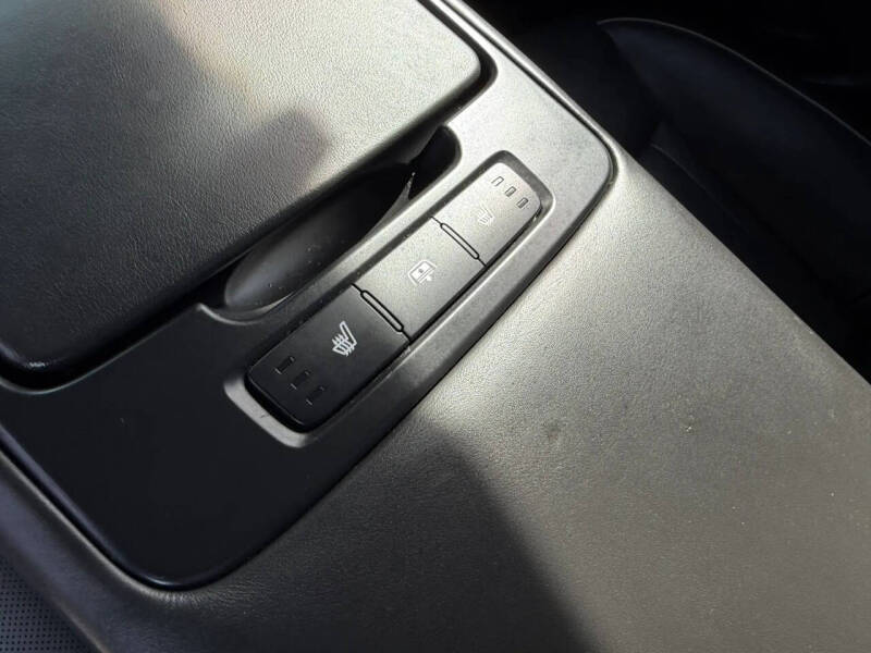 2016 Hyundai Genesis