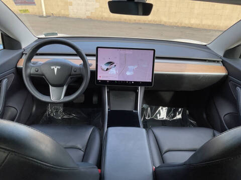 2019 Tesla Model 3 Mid Range