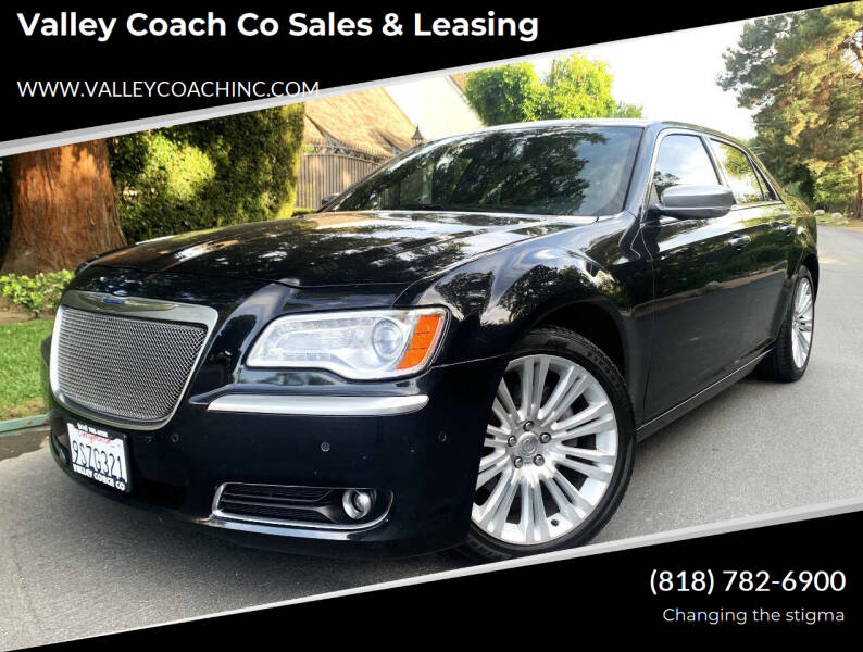 2013 Chrysler 300 C John Varvatos Luxury Edition