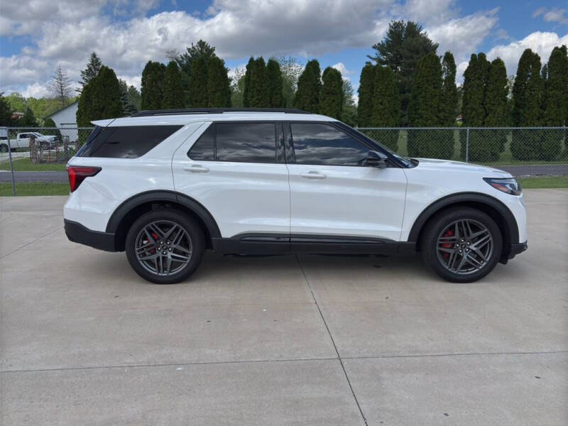 2025 Ford Explorer ST