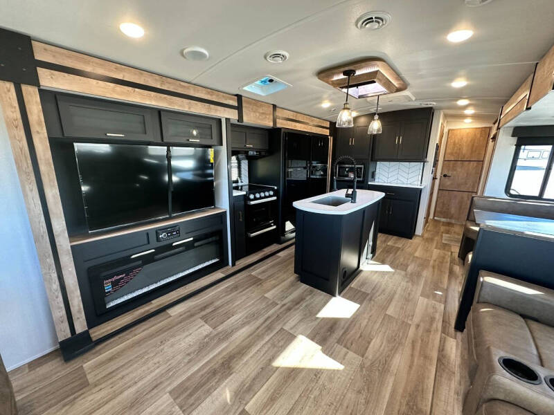 2023 Keystone RV Outback 328RL