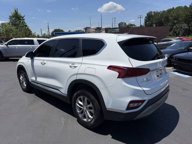 2019 Hyundai Santa Fe SE 2.4L