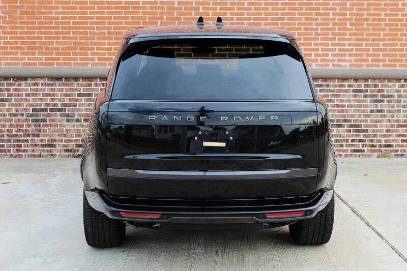 2024 Land Rover Range Rover P530 SE