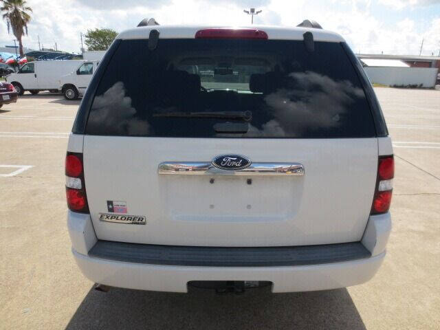 2008 Ford Explorer XLT