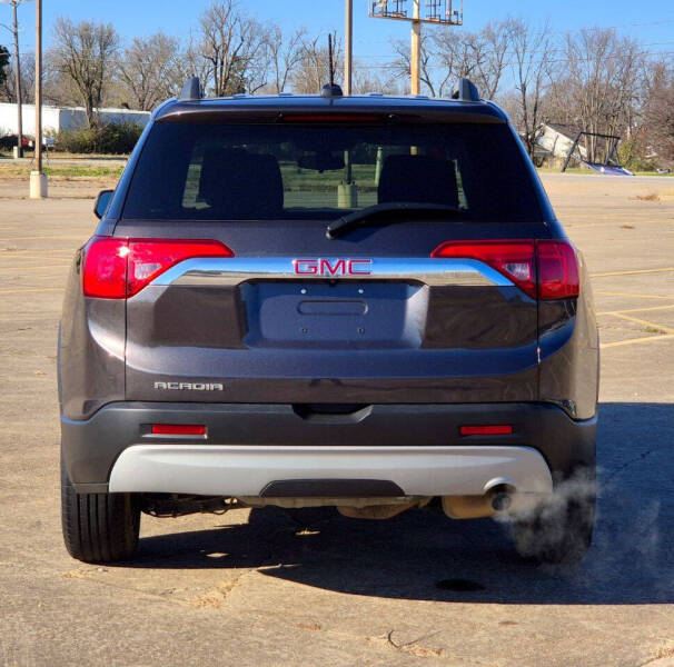 2017 GMC Acadia SLE-2