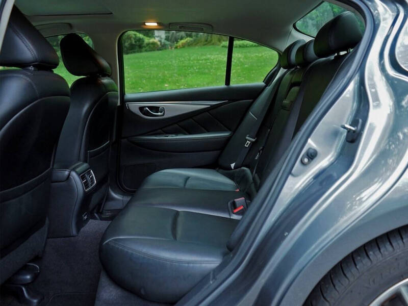 2021 Infiniti Q50 Luxe