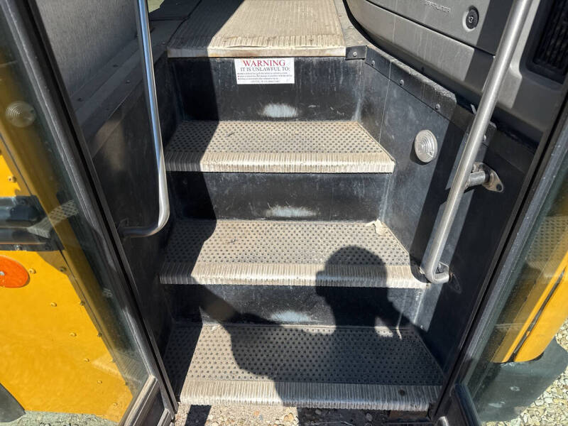 2007 Thomas Built Buses Saf-T-Liner HDX